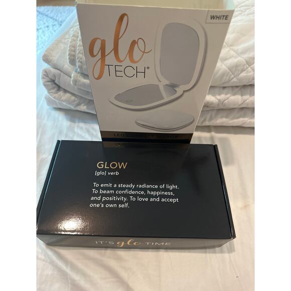Glo Tech LED Compact Mirror, White - Picture 1 of 8